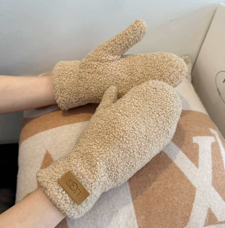 Guantes UGG Beige de lana